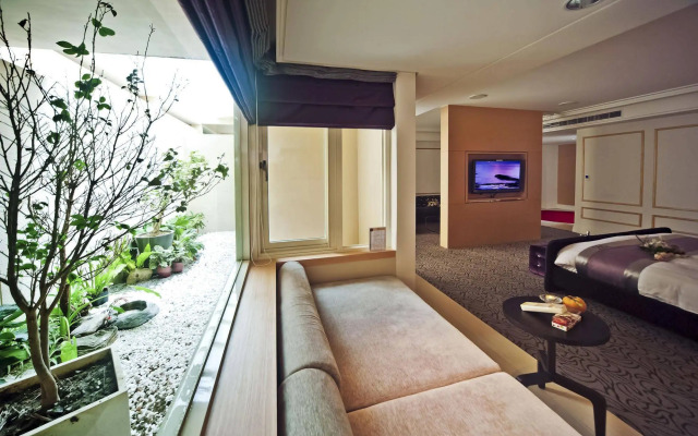 Herz Hotel