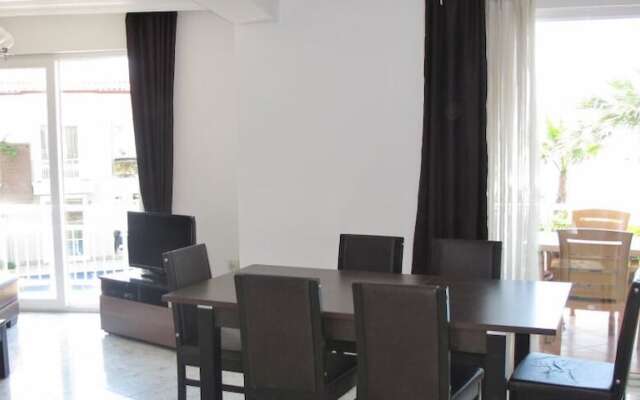 Villa PS06 by JoyLettings