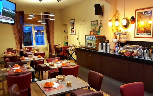 Logis Hôtel du Midi - Saint Etienne Sud