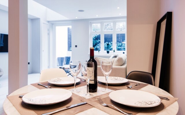 Homely And Chic 2 Bed Apartment