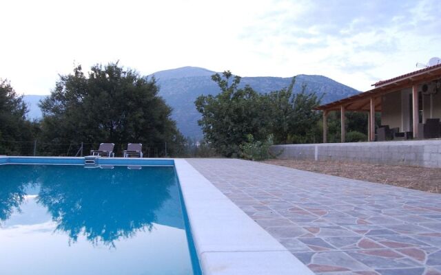 Blue Lagoon Villas