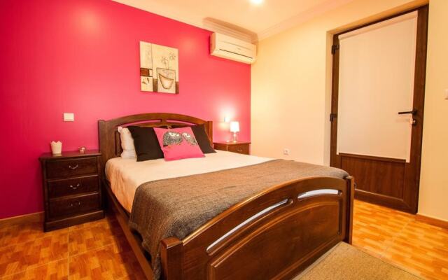 Rustic Home with Pool in A Valderez by Izibookings