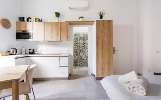 new studio apartment sauro orange