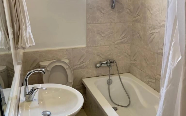 Tennys Place Apartments GARKI