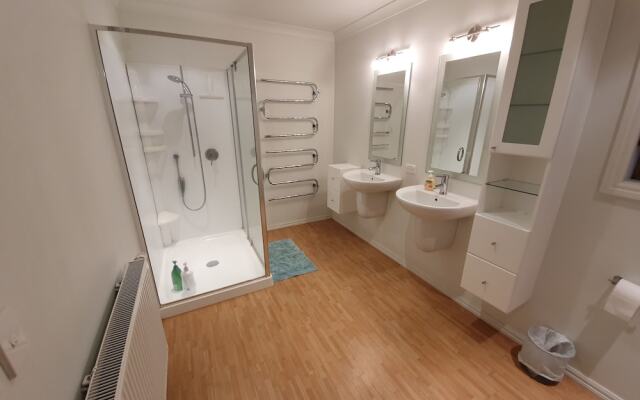 Claremont Country Lodge B&B