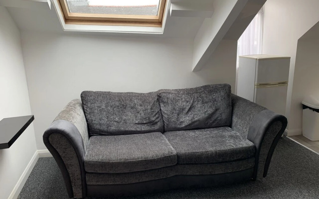 Central Plymouth Apartment