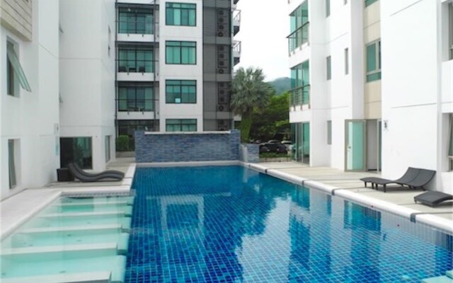 Kamala Regent Modern 2 bedrooms Apartment