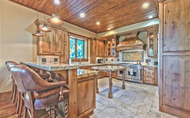 Deer Valley Lookout #24