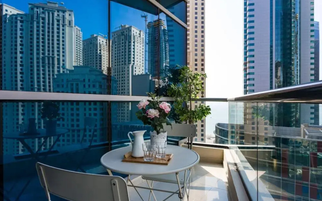 Central Tower by DreamInn Dubai