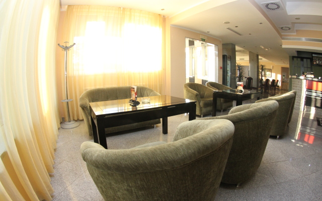 Elegance Hotel