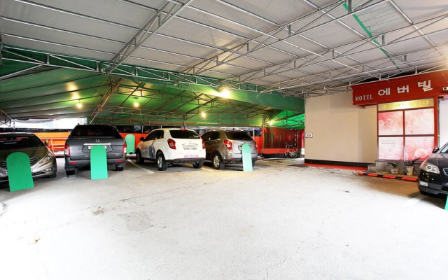 Goyang (Todang) Everville