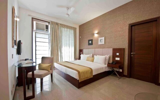 Stately Suites Golf Course Road