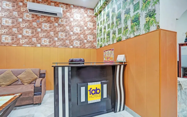 Fabhotel Comfort Inn