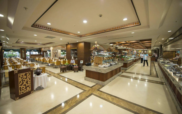 Crystal Family Resort & Spa – All Inclusive