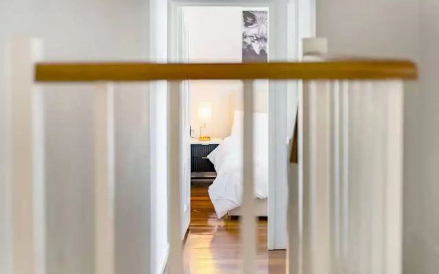 3BR Retro Escape ICC & Darling Harbour