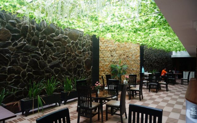 Royal Park Hotel