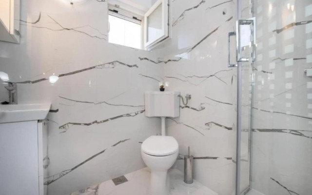 Jakov - Modern and Cosy With Pool - B3