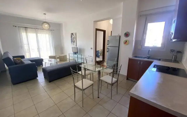 Impeccable Apt Sleeps 5 in Heraklion