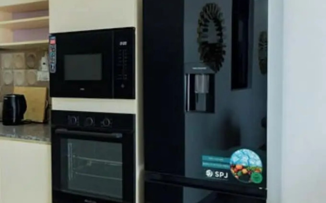 Tranquil Point Residence