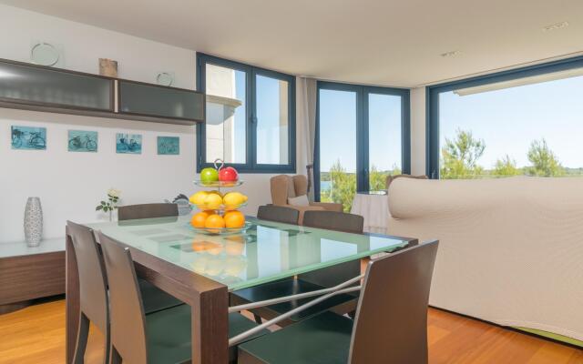 LLEVANT  - Apartment with sea views in Portocolom. Free WiFi