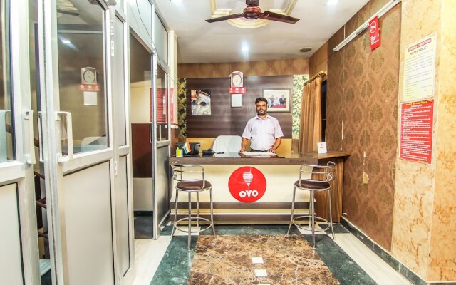 OYO 9307 Home Stay Hotel Nirmal Palace
