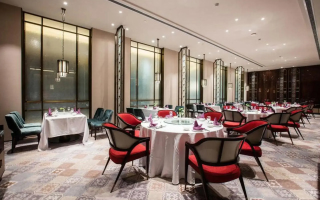 Golden Eagle Summit Hotel Nanjing China