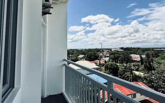 A Smooth & Cozy City Loft