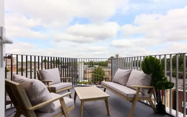 The Tottenham Wonder - Pleasing 2bdr Flat With Balcony