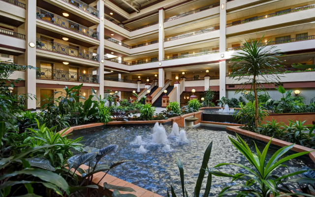 Embassy Suites by Hilton Lexington/UK Coldstream