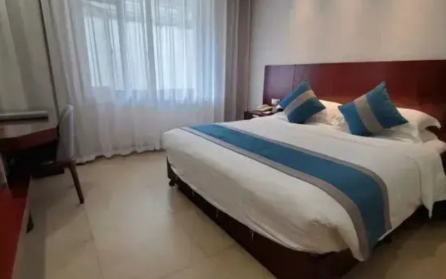 Urban Sunshine Hotel