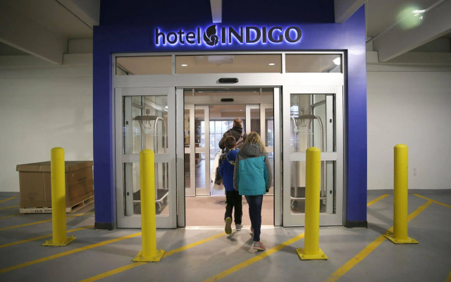 Hotel Indigo Naperville Riverwalk by IHG