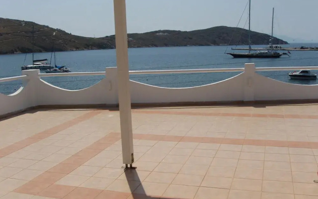 Cyclades Hotel Serifos