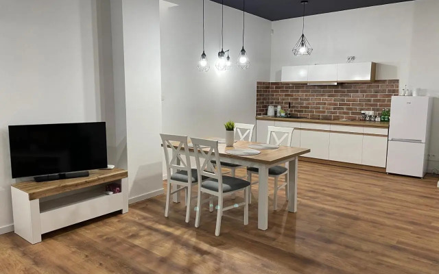 Apartament Rynek 13 z parkingiem - Centrum Bochni