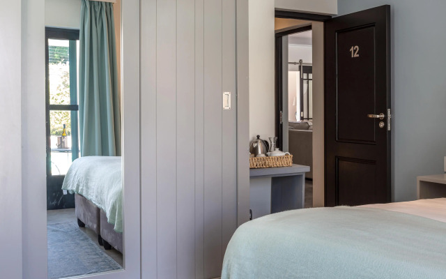 Whale Rock Luxury Lodge