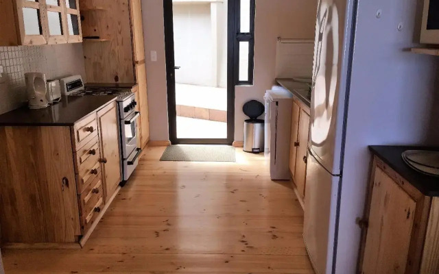 Herolds Bay Accommodation - Coo-ee 2