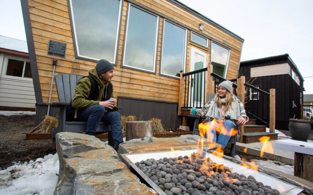 Snow Valley Lodging