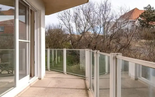 Superb Apartment in the Dunes of Oostduinkerke