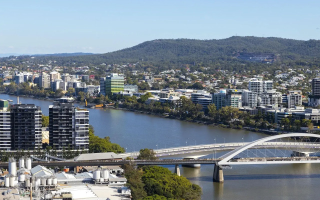 Evolution Apartments