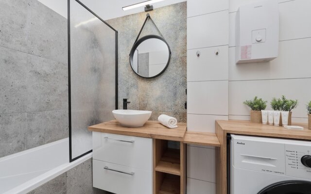 Norwida Apartment Wroclaw by Renters
