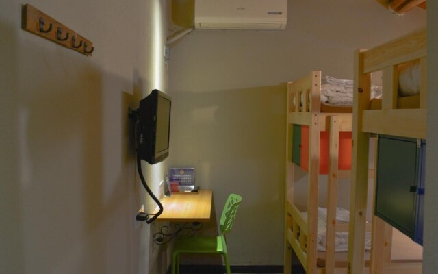 the Green Youth Hostel,Hangzhou