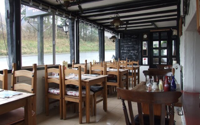 The Red Lion Country Inn