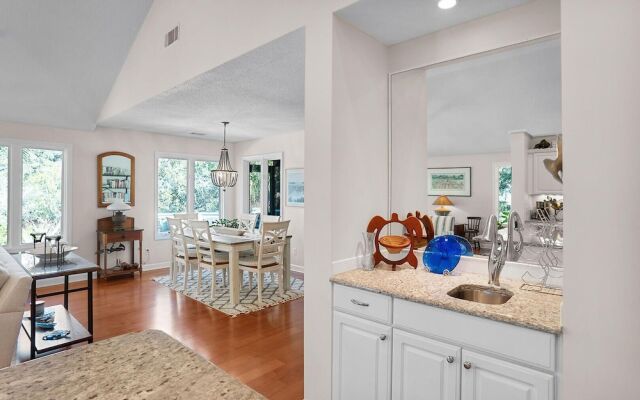 875 Salt Cedar Ln-laguna
