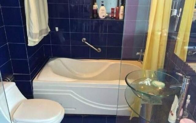 Ai Jinling Serviced Apartment