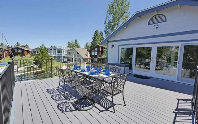 1899 Cascade Court 4 Bedroom Home by RedAwning
