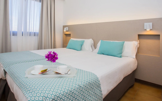 Apartamentos Los Tulipanes