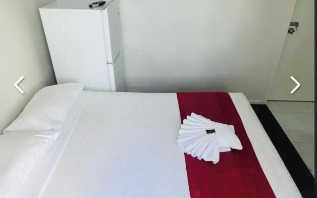 Dash motel