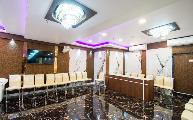 Capital O 60412 Hotel Orion Crystal