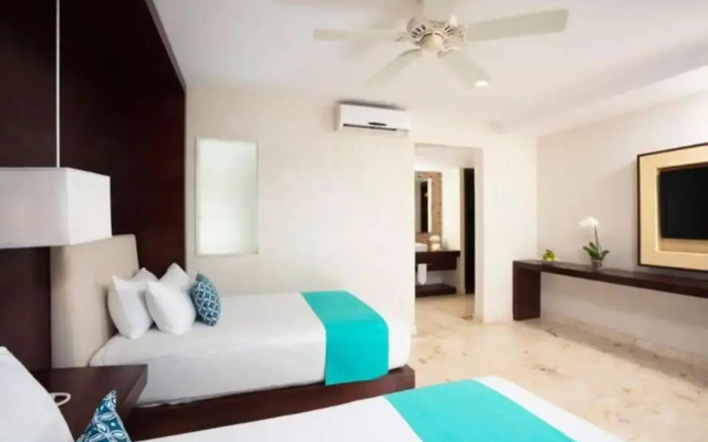 Hotel The Palm by Kavia