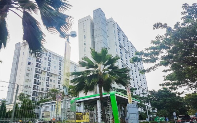 Modern Look 1Br Apartment At Scientia Residence