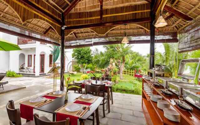 Crony Villa